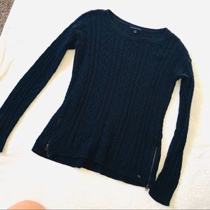 NAVY BLUE CROCHET SWEATER